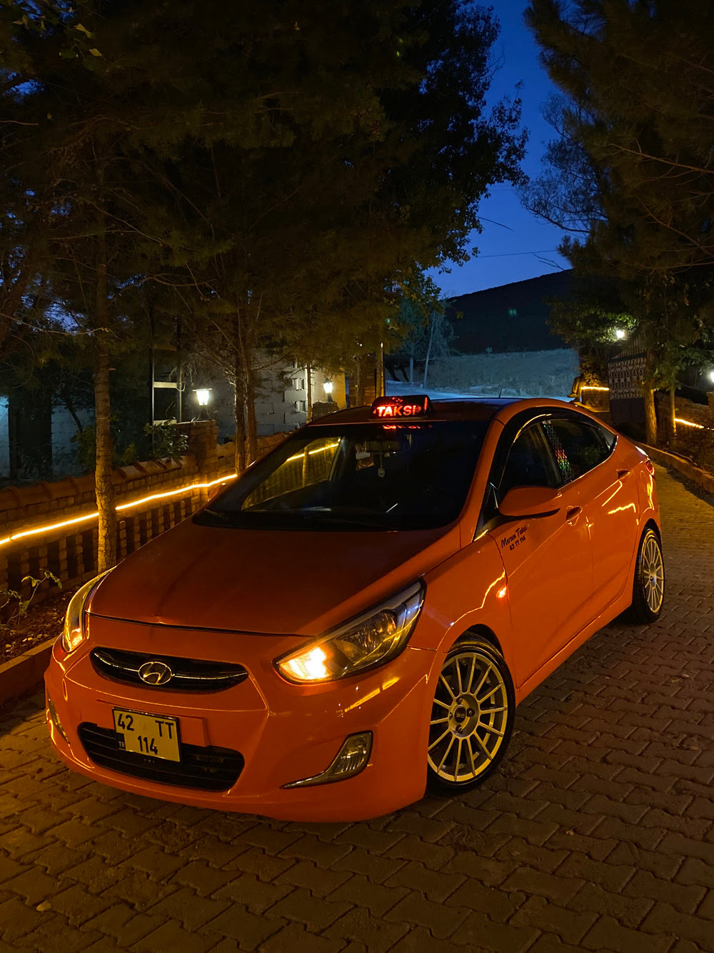 Konya Bosna Hersek Taksi - Araç Fotoğrafı 8